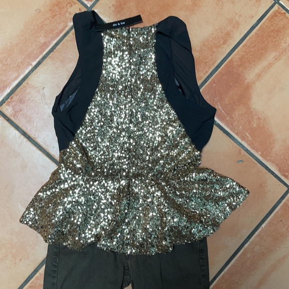 NWT Do&Be Small Gold Sequin Top/Jeans - Picture 5 of 11